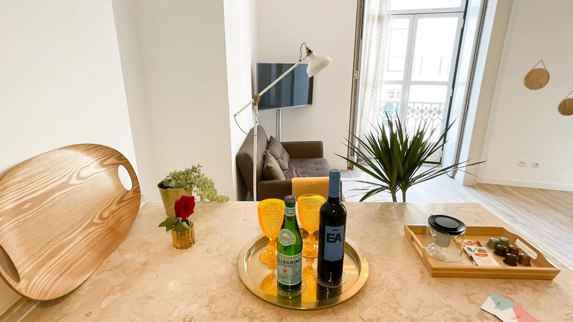 Luxury Apartment In Chiado 1 Br location