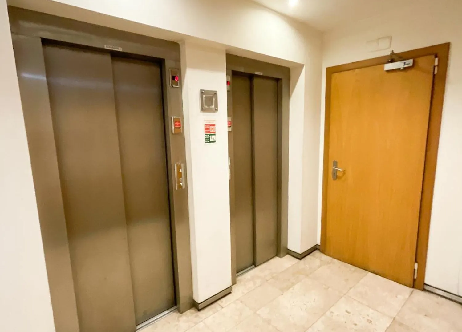 Luxury Apartment In Chiado 1 Br Lisboa Portugal